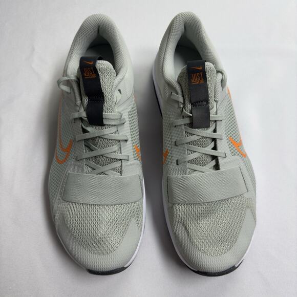 Nike MC Trainer 2 Light Silver Bright Mandarin DM0823-010 Men's Size 10.5 US - Picture 2 of 10